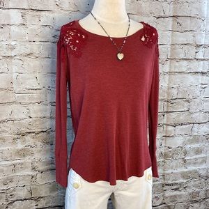 American Eagle 🦅 Outfitters • embroidered long sleeve thermal